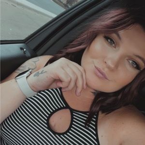 Meet your Posher, Kendra